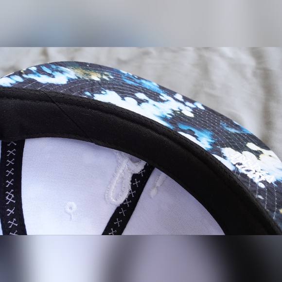 In4mation snapback cap - Picture 3 of 4